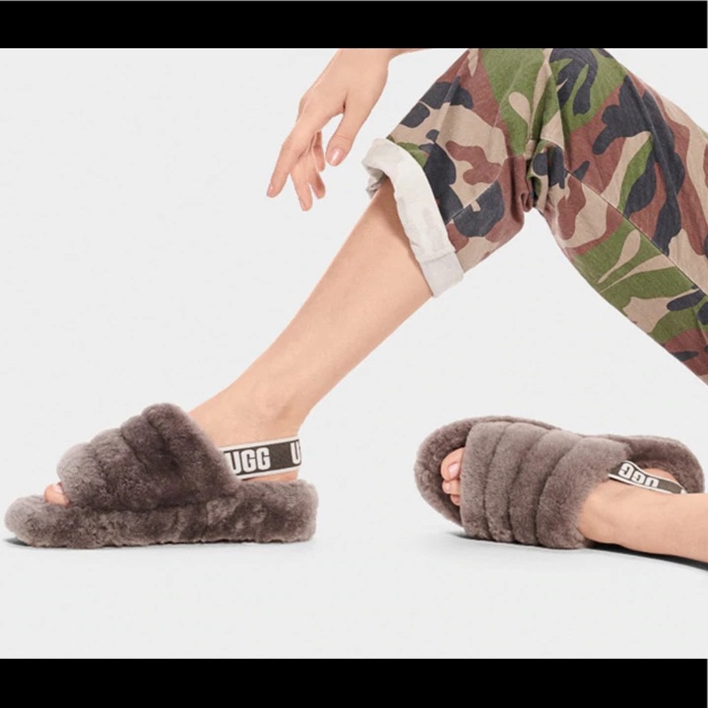 Ugg fluff yeah sandal in charcoal size 10
